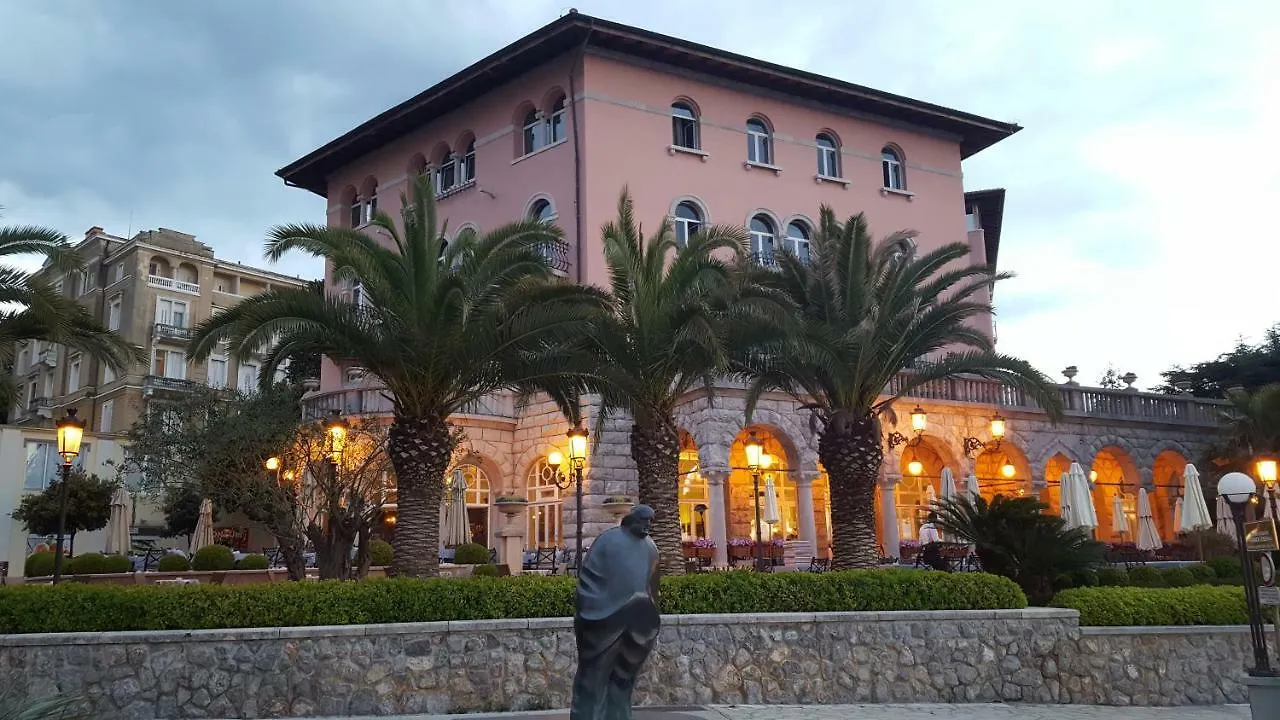 Apartment Villa Maria 10 With Swimming Pool Opatija